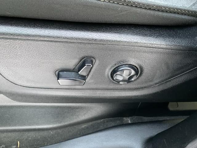 2020 RAM 1500 Big Horn 4x4 Crew Cab 5'7" Box