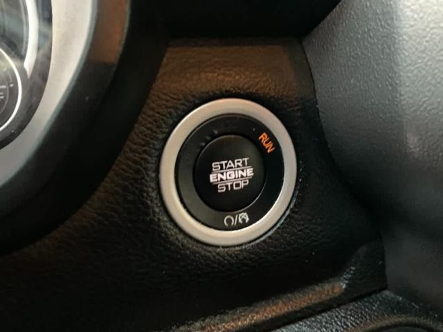 2020 RAM 1500 Big Horn 4x4 Crew Cab 5'7" Box