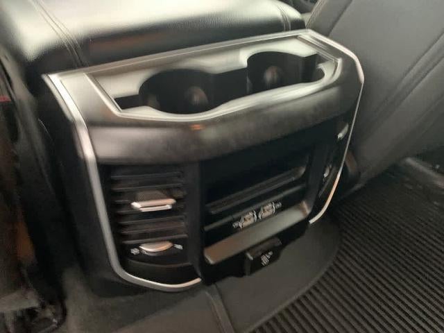 2022 RAM 1500 Big Horn 4x4 Crew Cab 5'7" Box