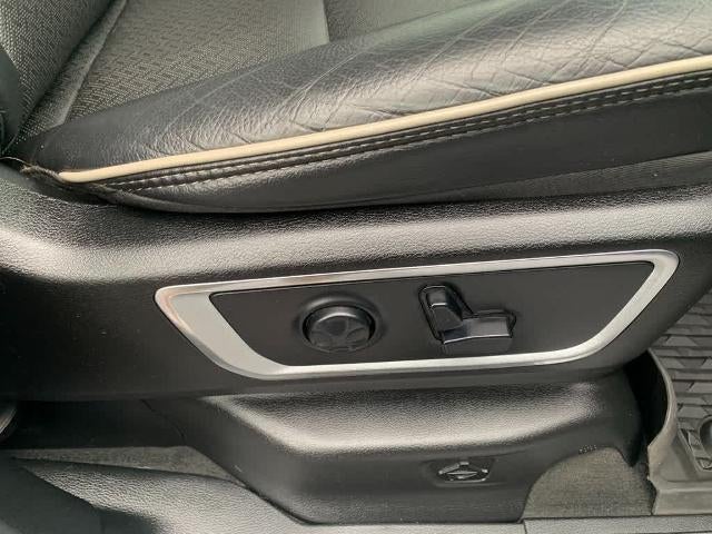 2021 RAM 1500 Laramie 4x4 Crew Cab 5'7" Box