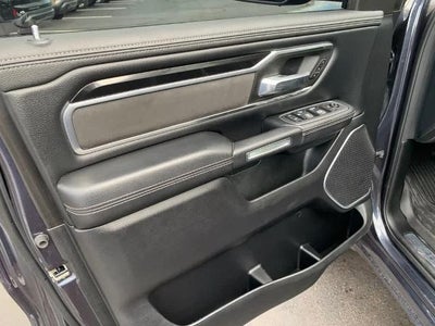 2021 RAM 1500 Laramie 4x4 Crew Cab 5'7" Box