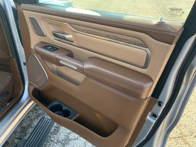 2019 RAM 1500 Longhorn 4x4 Crew Cab 5'7" Box