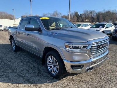2019 RAM 1500 Longhorn 4x4 Crew Cab 5'7" Box