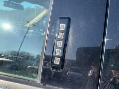 2022 Ford F-250 LARIAT 4WD Crew Cab 6.75' Box