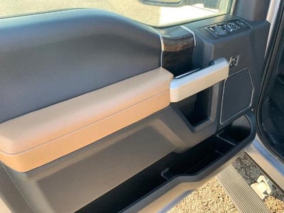 2022 Ford F-250 LARIAT 4WD Crew Cab 6.75' Box