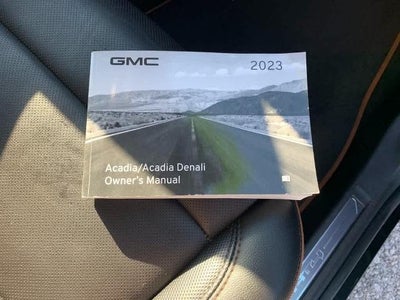 2023 GMC Acadia AWD AT4