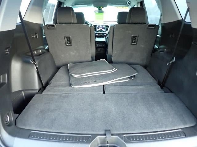 2023 GMC Acadia AWD SLE