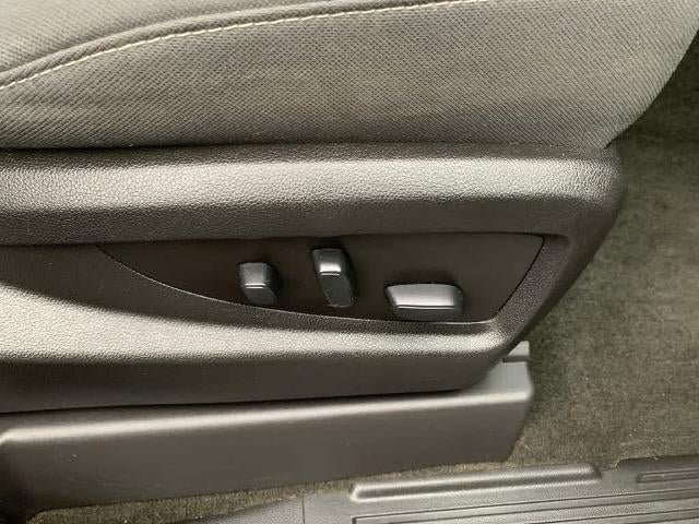 2018 GMC Yukon Base