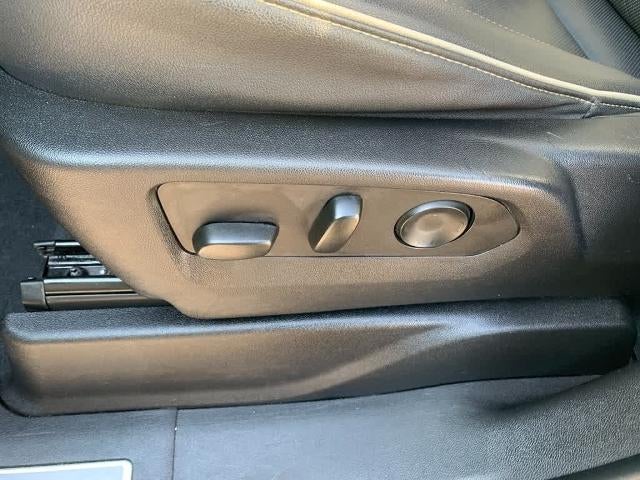 2023 GMC Yukon 4WD 4dr SLT