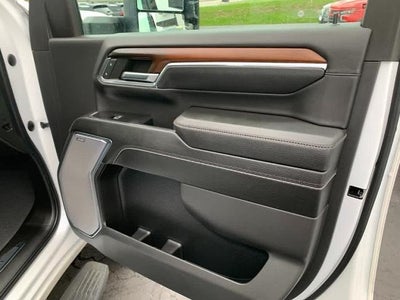 2024 GMC Sierra 2500 HD Crew Cab Standard Box 4-Wheel Drive Denali