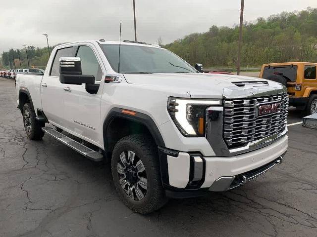 2024 GMC Sierra 2500 HD Crew Cab Standard Box 4-Wheel Drive Denali