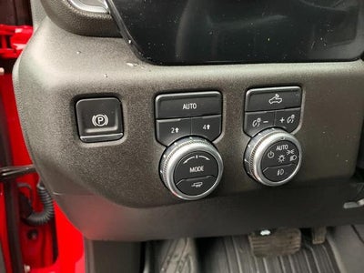 2026 GMC Sierra 1500 Crew Cab Short Box 4-Wheel Drive Elevation 3SB