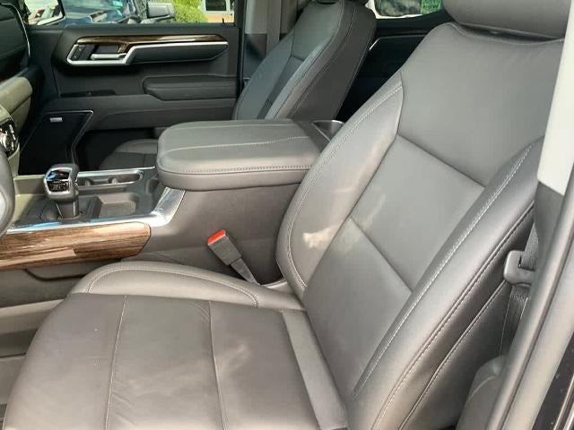 2026 GMC Sierra 1500 Crew Cab Short Box 4-Wheel Drive Elevation 3SB