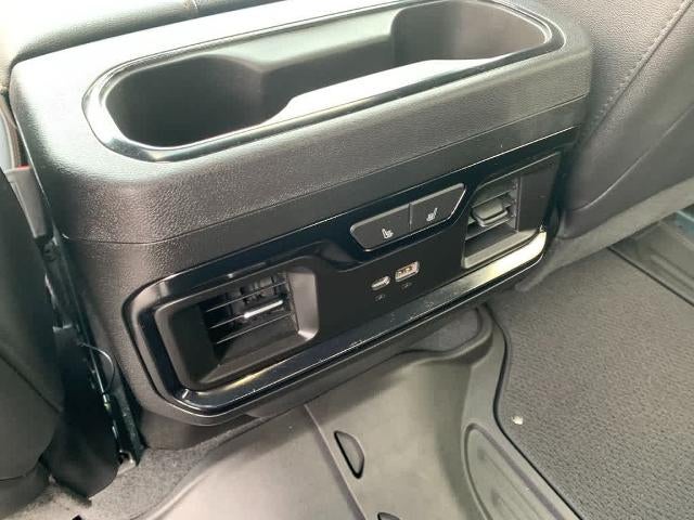 2023 GMC Sierra 1500 Crew Cab Short Box 4-Wheel Drive AT4