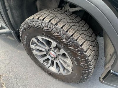 2023 GMC Sierra 1500 Crew Cab Short Box 4-Wheel Drive AT4