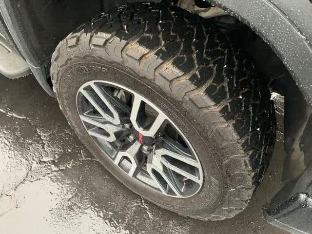 2022 GMC Sierra 1500 Crew Cab Short Box 4-Wheel Drive AT4