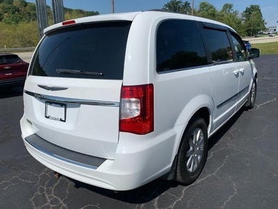 2013 Chrysler Town & Country 4dr Wgn Touring