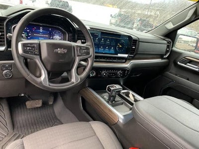 2023 Chevrolet Silverado 1500 Crew Cab Short Box 4-Wheel Drive RST