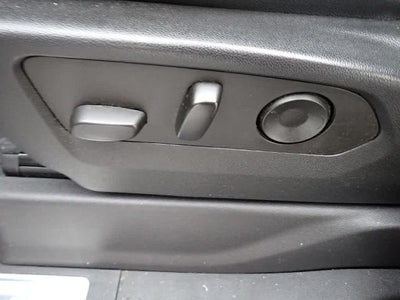 2022 Chevrolet Silverado 1500 Crew Cab Short Box 4-Wheel Drive RST