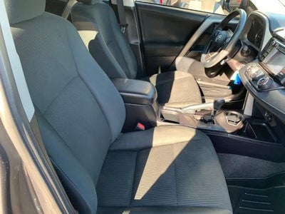 2018 Toyota RAV4 LE AWD (Natl)