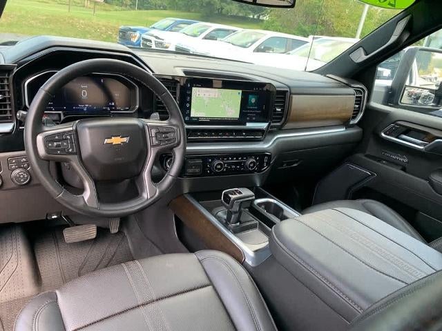 2026 Chevrolet Silverado 1500 Crew Cab Short Box 4-Wheel Drive High Country