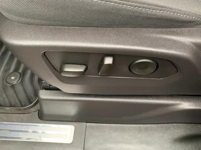 2024 GMC Sierra 1500 Crew Cab Short Box 4-Wheel Drive Elevation 3VL