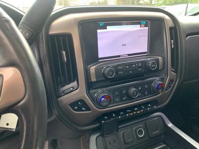 2017 GMC Sierra 1500 Crew Cab Short Box 4-Wheel Drive Denali