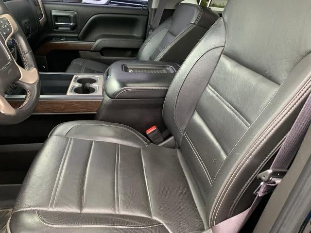 2017 GMC Sierra 1500 Crew Cab Short Box 4-Wheel Drive Denali