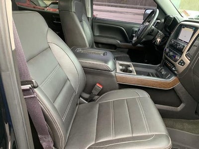 2017 GMC Sierra 1500 Crew Cab Short Box 4-Wheel Drive Denali