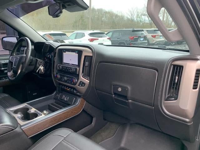 2017 GMC Sierra 1500 Crew Cab Short Box 4-Wheel Drive Denali
