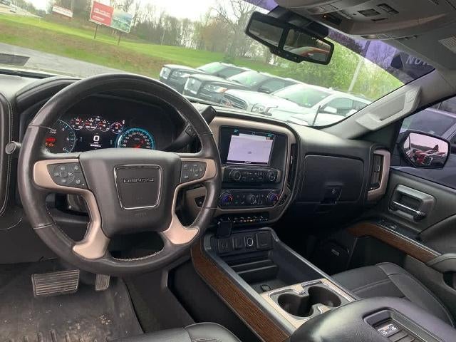 2017 GMC Sierra 1500 Crew Cab Short Box 4-Wheel Drive Denali