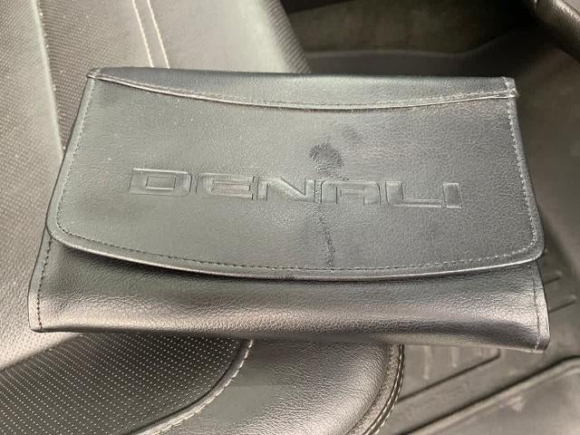 2017 GMC Sierra 1500 Crew Cab Short Box 4-Wheel Drive Denali