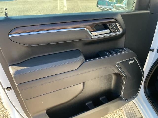 2025 GMC Sierra 1500 Crew Cab Short Box 4-Wheel Drive SLT
