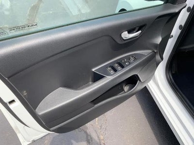 2022 Kia Rio S IVT