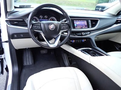 2023 Buick Enclave Essence AWD