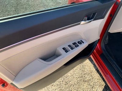 2020 Hyundai Elantra Value Edition IVT