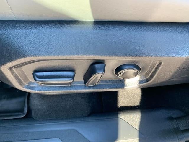 2024 Toyota Tundra 4WD SR5 CrewMax 6.5' Bed (Natl)