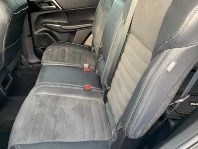 2022 Mitsubishi Outlander SE S-AWC *Ltd Avail*