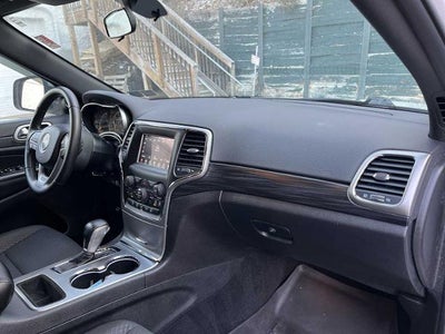 2020 Jeep Grand Cherokee Laredo E 4x4