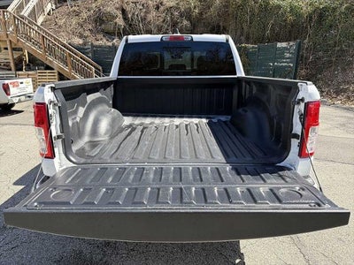 2020 RAM 1500 Big Horn 4x4 Crew Cab 5'7" Box