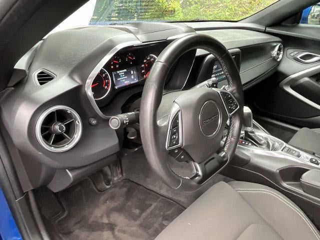 2016 Chevrolet Camaro 2dr Coupe 1LT