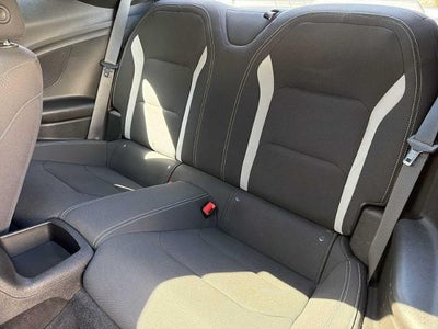 2018 Chevrolet Camaro 2dr Coupe 1LT