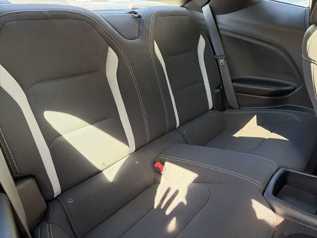 2018 Chevrolet Camaro 2dr Coupe 1LT