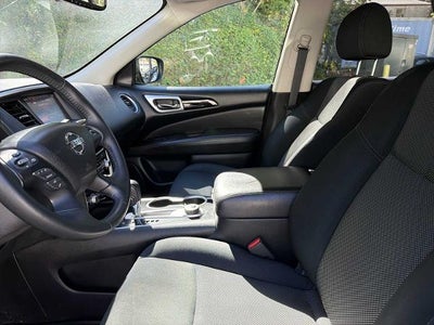 2018 Nissan Pathfinder 4x4 SV