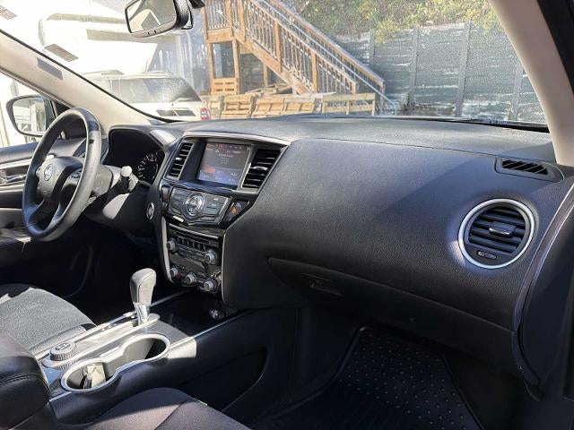 2018 Nissan Pathfinder 4x4 SV