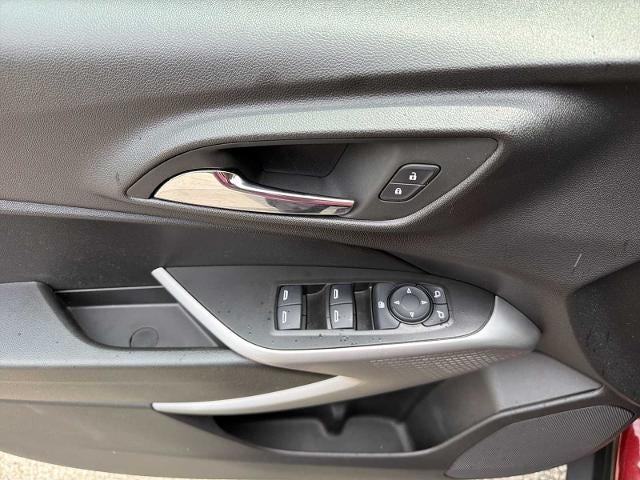 2024 Chevrolet Trax FWD 4dr LS