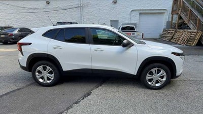 2024 Chevrolet Trax FWD 4dr LS
