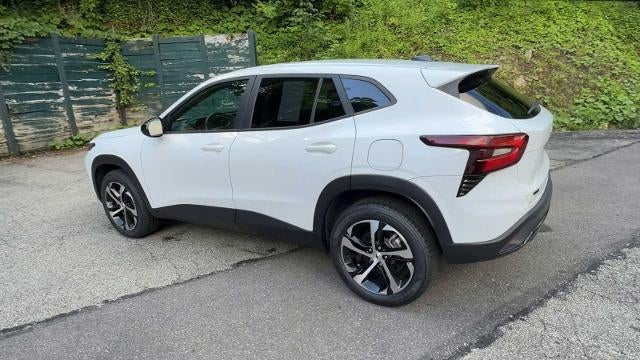 2024 Chevrolet Trax RS - Photo 6