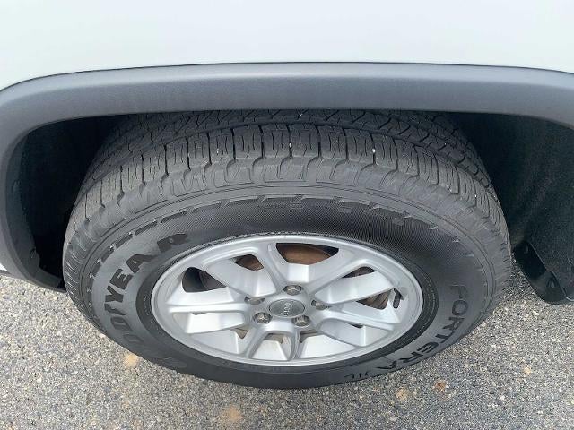 2019 Jeep Grand Cherokee Laredo 4x4