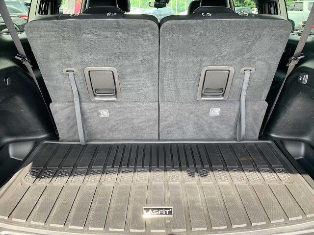 2023 Jeep Grand Cherokee L Laredo 4x4